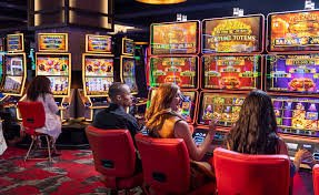 Tema harimau neon pada Slot Fortune Tiger
